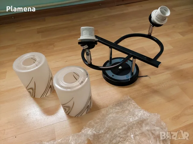 Метален Полилей чисто нов с две фасунги
