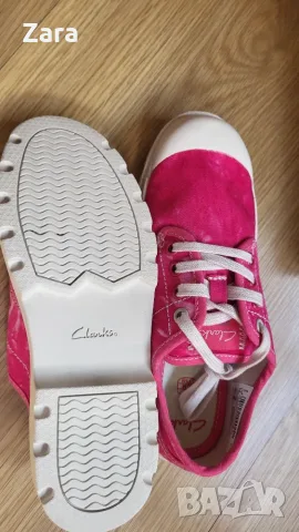 нови обувки Clarks, 32ри номер, снимка 5 - Детски обувки - 56611533