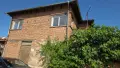 Къща с двор в с. Априлци, снимка 3