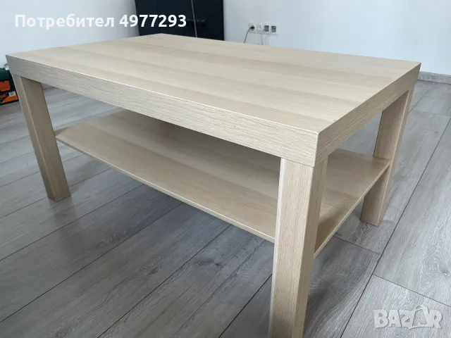 Продавам супер запазена холна масичка IKEA LACK (цвят: избелен дъб) за 15 евро.