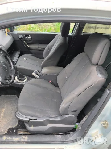 салон за Renault Megane mk2