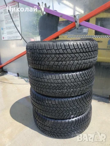 Зимни гуми Vredestein 215/55/17 98V