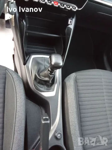 Пежо 208 1.5 HDI , снимка 11 - Автомобили и джипове - 56552993