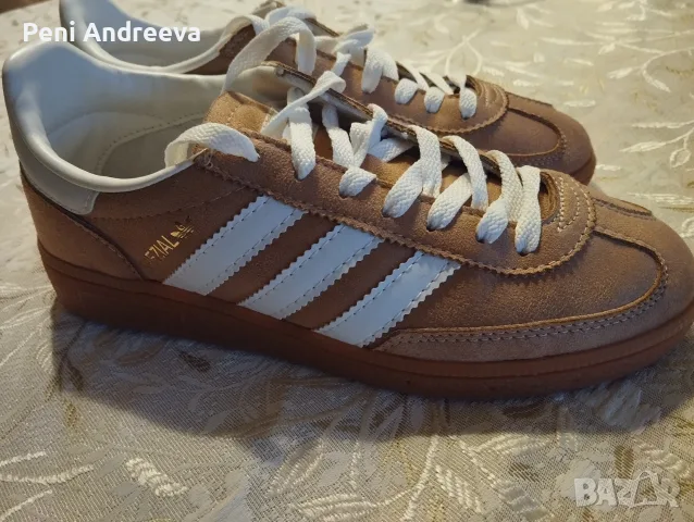 Маратонки Adidas , снимка 2 - Маратонки - 56619410