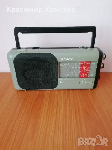 Продавам радио Sony icf-750f, снимка 4 - Радиокасетофони, транзистори - 56740423