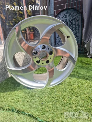 Джанти Megatim 5×114.3 8.5 j et 35 централен отвор 73
