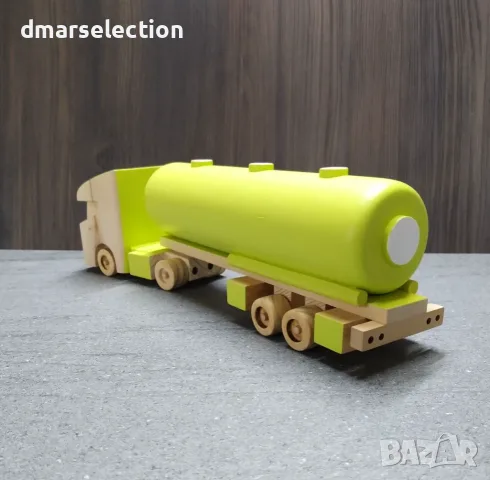 Декоративен дървен камион цистерна DMAR 196N3, снимка 3 - Колекции - 56649399