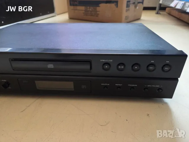 CD плейър с дистанционно управление: TEAC CD-P1260, снимка 2 - Други - 56564403