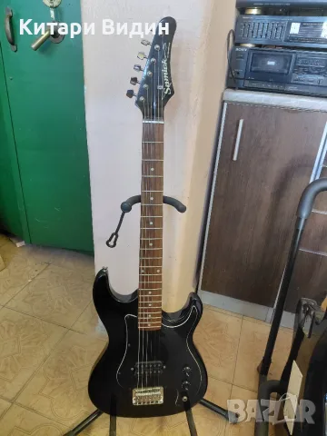 Продавам електрическа китара Samick 