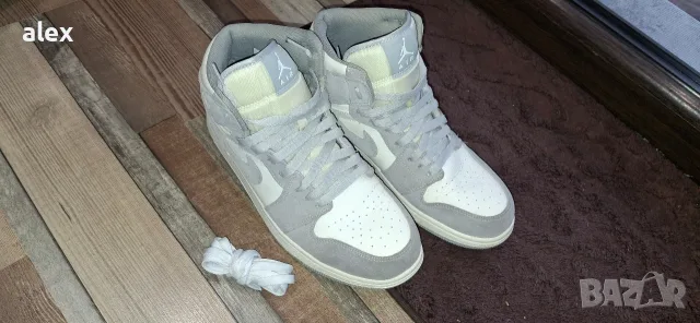 Nike Jordan 1 mid grey