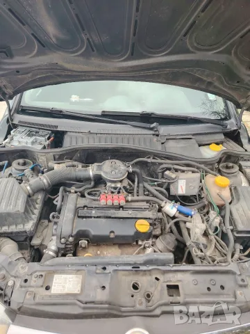 Opel Corsa 2002, снимка 8 - Автомобили и джипове - 56740419