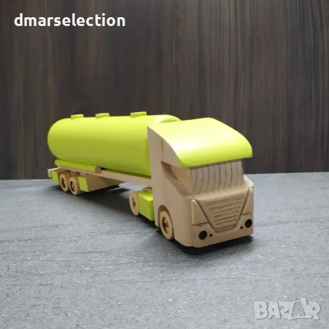 Декоративен дървен камион цистерна DMAR 196N3, снимка 5 - Колекции - 56649399