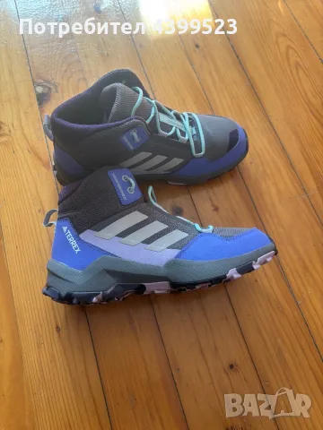 Кецове Adidas за момиче! , снимка 2 - Детски маратонки - 56625774