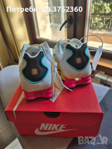 Дамски маратонки Nike, снимка 2 - Маратонки - 56560211
