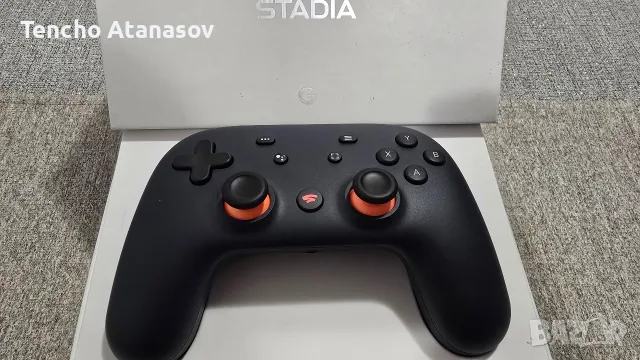 Google Stadia контролер + Chromecast, снимка 2 - Джойстици и геймпадове - 56721339
