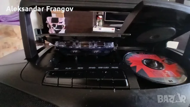 SANYO MCD - Z8F  радиокасетофон CD, снимка 11 - Радиокасетофони, транзистори - 56619911