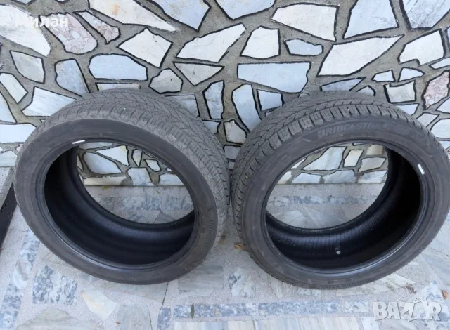 BRIDGESTONE alenza 295 40 21 DOT 4923, снимка 2 - Гуми и джанти - 56594365