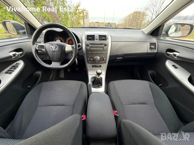 Toyota Corolla 1. 4 D-4D FACELIFT, снимка 7 - Автомобили и джипове - 56565002