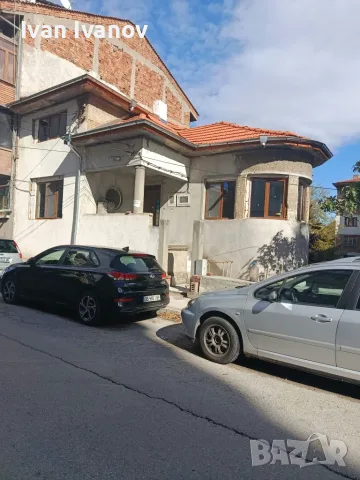 Продава 2 Ри - ЕТАЖ ОТ КЪЩА, гр. Ловеч,  Център