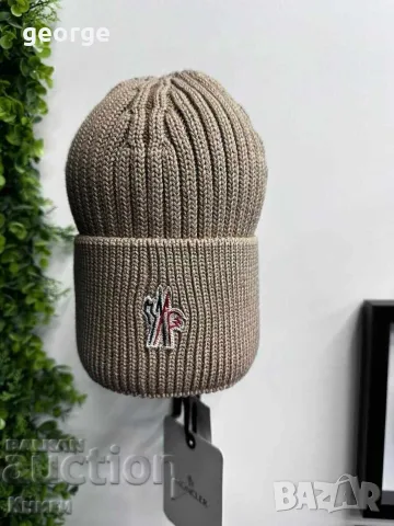 Зимна шапка Moncler - нова