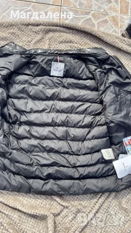 черно яке moncler мъжко, снимка 2 - Якета - 56629405