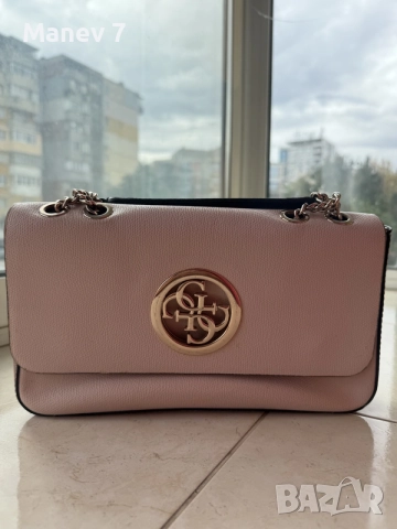 Дамска чанта Guess