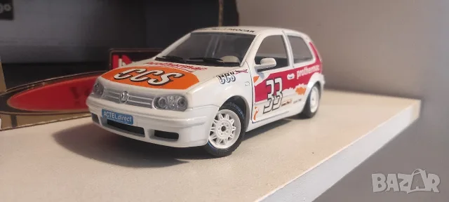 Volkswagen Golf lV Bburago 1:24, снимка 2 - Колекции - 56638752