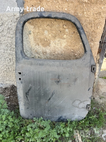 продавам дясна врата за газ 63 