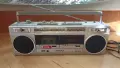 Продавам ретро радиокасетофон Sharp GF-450, снимка 1