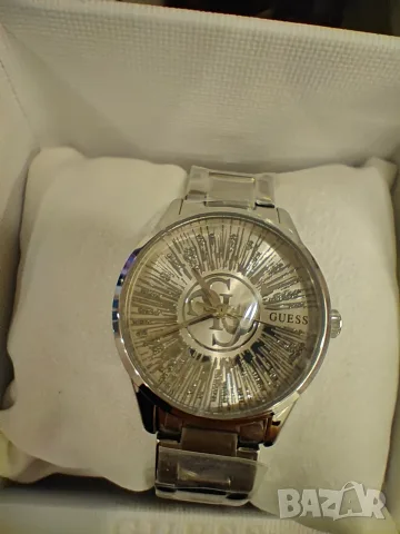 Дамски Часовник Guess Нов 