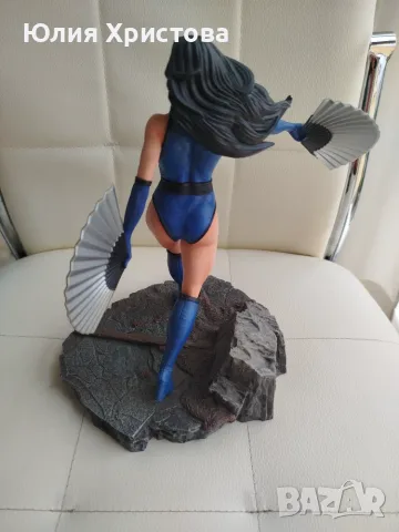 Kitana Mortal Kombat Diamond Select, снимка 4 - Колекции - 56725144