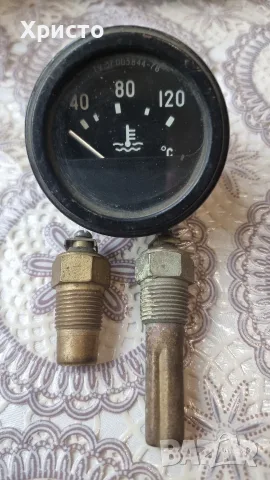 Термодатчик и часовник за руски автомобили.