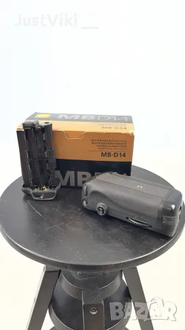 MB-D14 Грип Nikon, снимка 2 - Чанти, стативи, аксесоари - 56593164