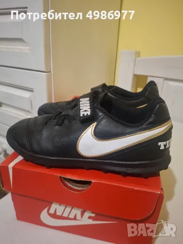 Nike 35p Обувки ботуши Маратонки в добро състояние оригинален
