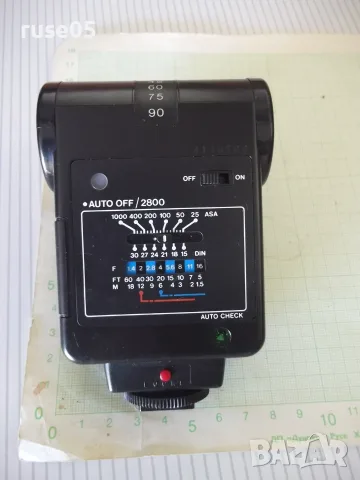 Светкавица "Vivitar 2800 Auto Thyristor" работеща, снимка 3 - Светкавици, студийно осветление - 56658093