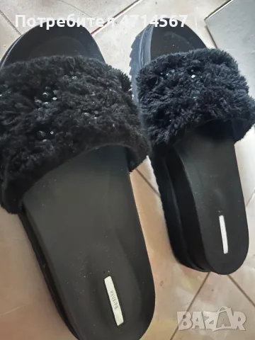 Чехли на Bershka
