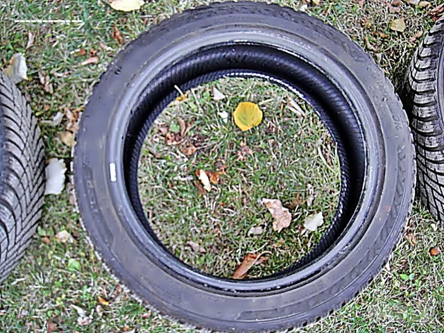 Зимни Гуми 17 цола Hankook, снимка 6 - Гуми и джанти - 56711647