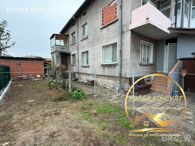 Къща близнак  гр.Чирпан , снимка 3 - Къщи - 56675364