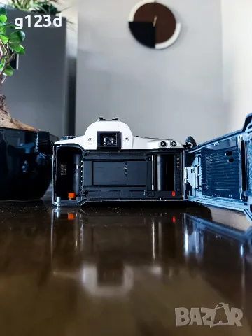 Canon EOS 300 + Sigma Zoom 70-210 , снимка 3 - Фотоапарати - 56705300