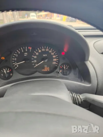 Opel Corsa 2002, снимка 4 - Автомобили и джипове - 56740419