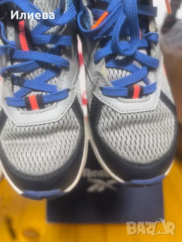 Reebok Road Supreme., снимка 3 - Детски маратонки - 56592726