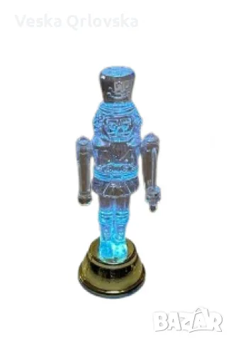 Светеща Коледна фигурка Лешникотрошачка – Войник, с LED осветление