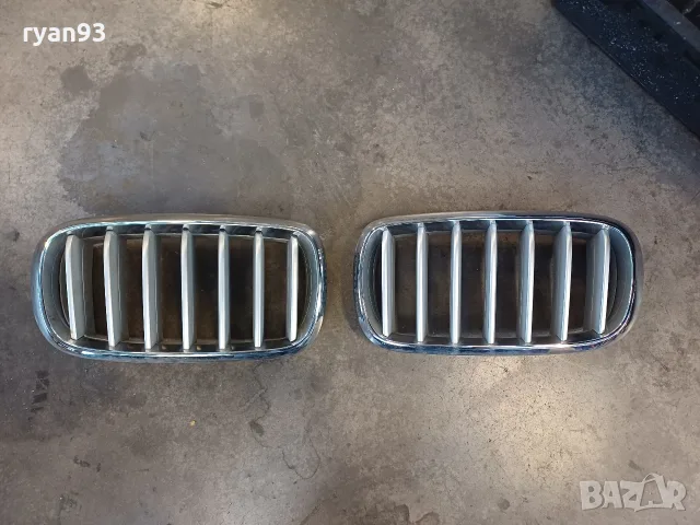Оригинални бъбреци за BMW X5/6 F15/16

Цената е за комплект от двата бъбрека и не се продават по о