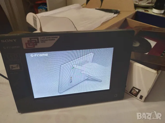 Цифрова фоторамка SONY DPF-E710, снимка 4 - Друга електроника - 56646837