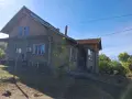 Продавам къща в гр. Лом, снимка 3