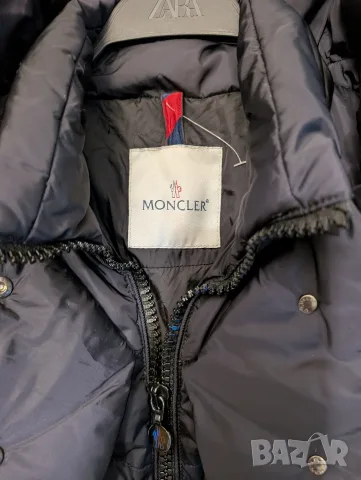 Дамско късо пухено яке (puffer jacket) Moncler размер М , снимка 2 - Якета - 56649475
