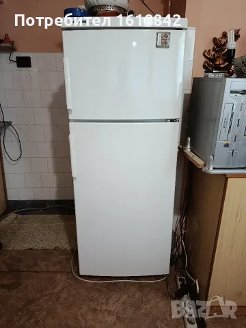 Продавам хладилник LIEBHERR
