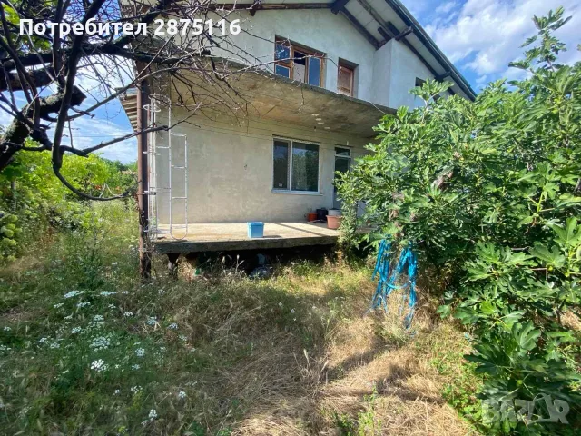 Двуетажна масивна къща 140 кв.м.