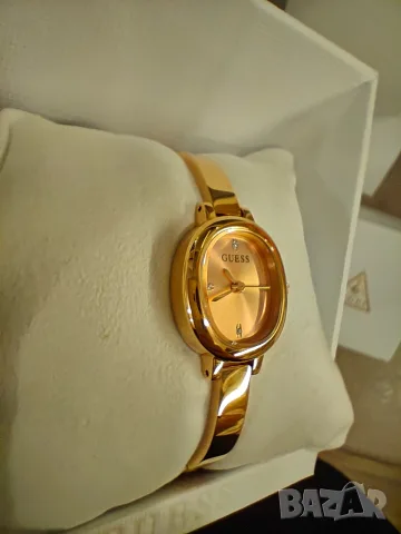 Дамски Часовник Guess Нов , снимка 3 - Дамски - 56637173