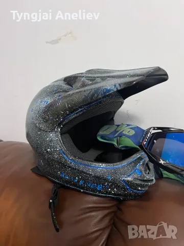 Продавам кросова каска, снимка 7 - Спортна екипировка - 56611314